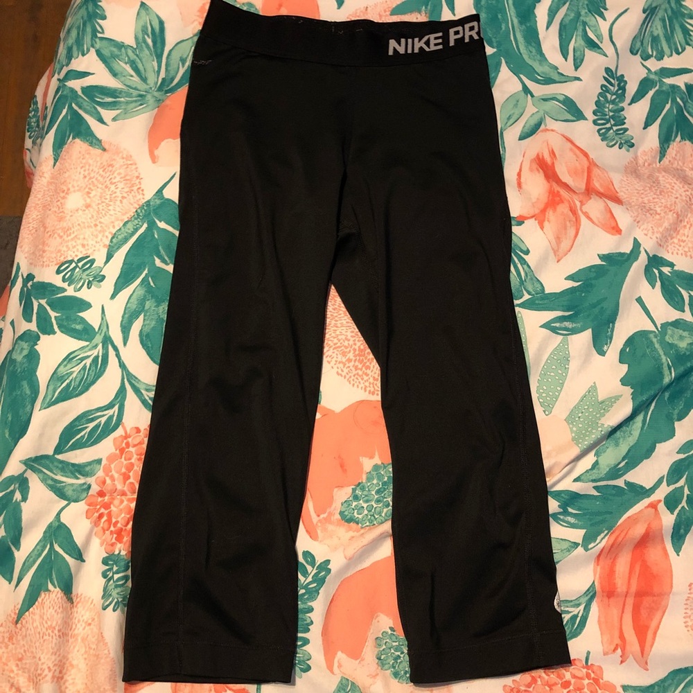 Nike pro Capri